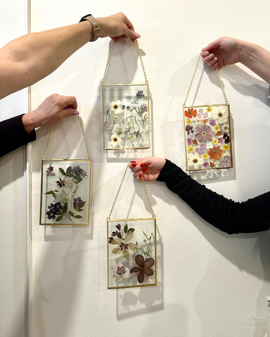 Pressed Flower Frame Workshop 🌸