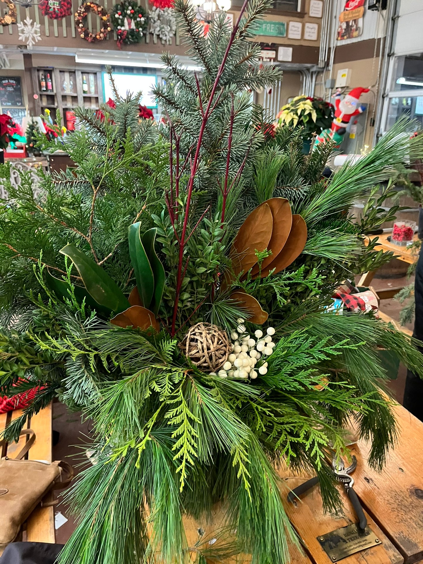 Christmas Urn Event - Tuesday November 18, 2025